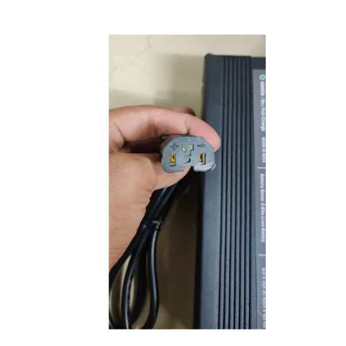 60V Lithium EV Battery Charger for EV E-Bike - Output 72V 6Amps - Image 3